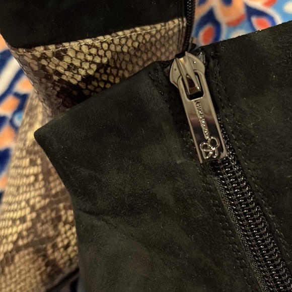 Jessica Simpson Genuine Leather/Suede Snakeskin booties 6.5 - Picture 8 of 9